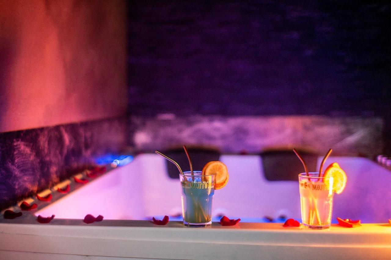 Love Suites & Spa "Le Loft" Avec Jacuzzi Privatif Médis Esterno foto