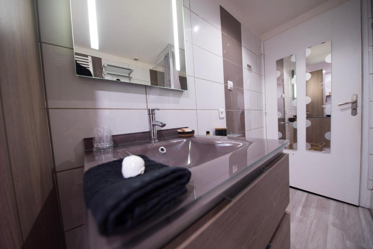Love Suites & Spa "Le Loft" Avec Jacuzzi Privatif Médis Esterno foto